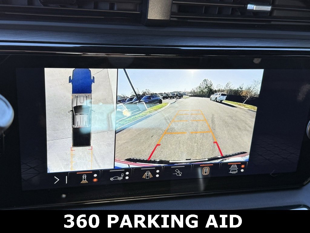 Used 2024 GMC Sierra 2500 AT4 w/ AT4 Premium Plus Package image 10