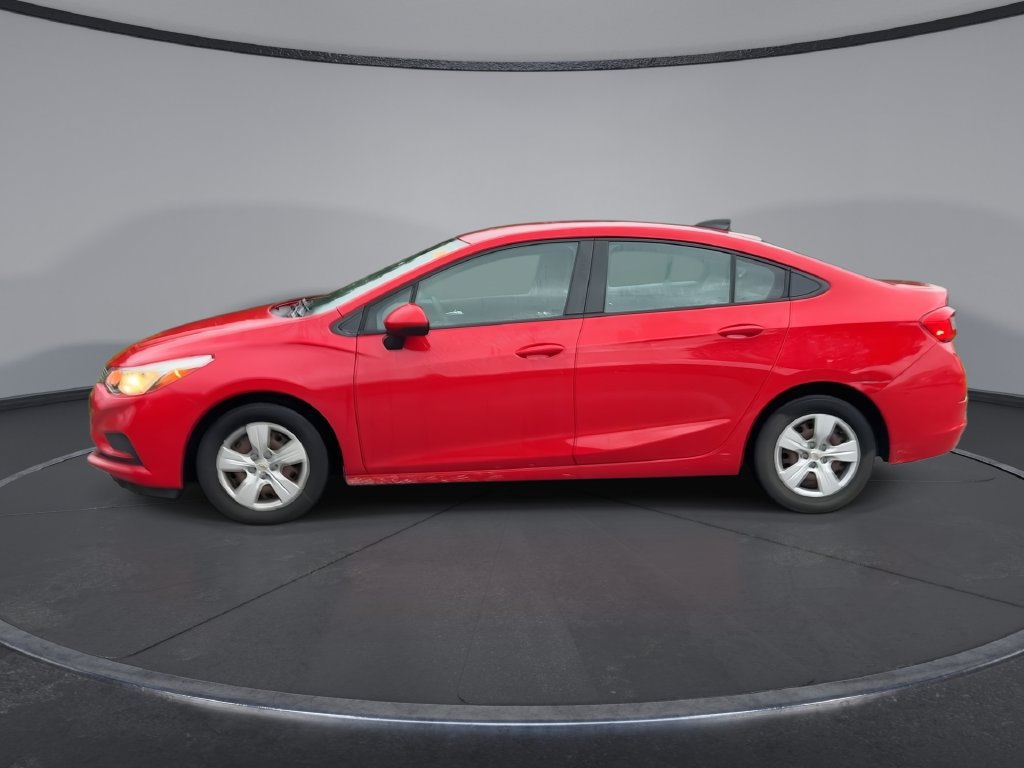 Used 2018 Chevrolet Cruze LS FWD image 5