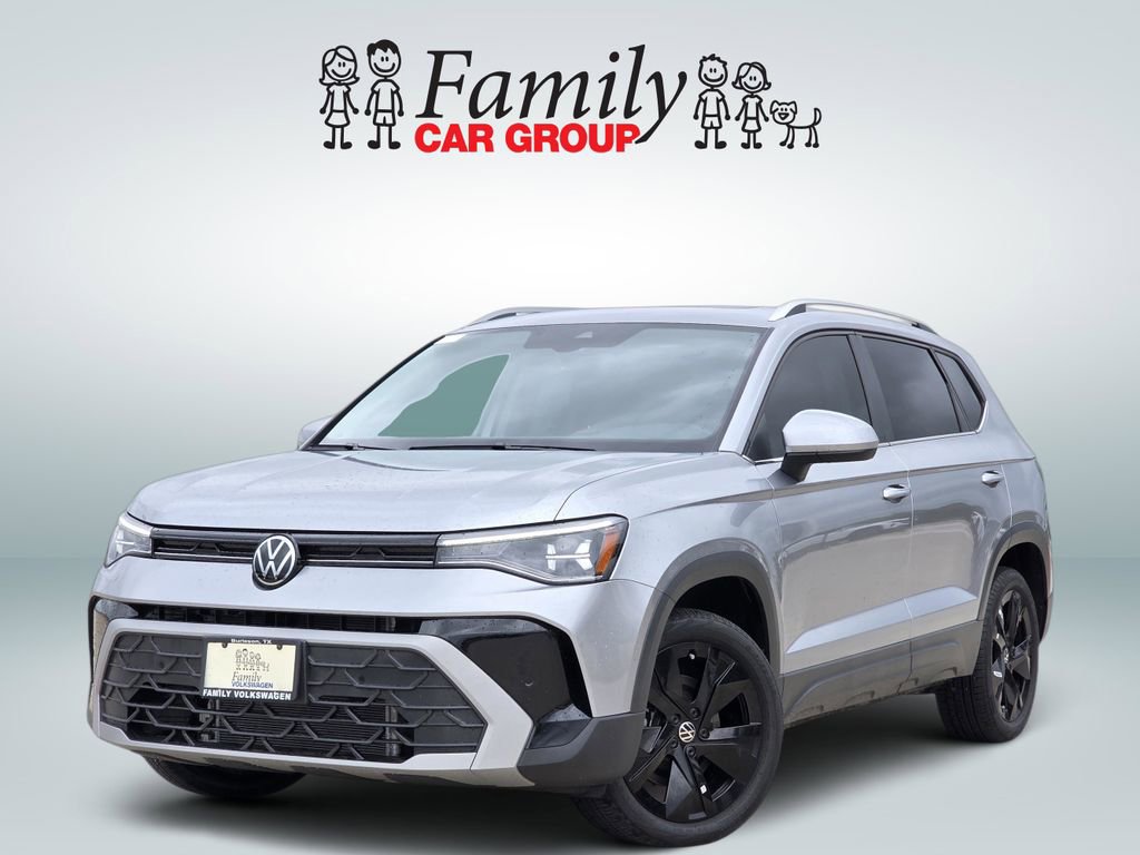 Used 2025 Volkswagen Taos SE FWD image 1