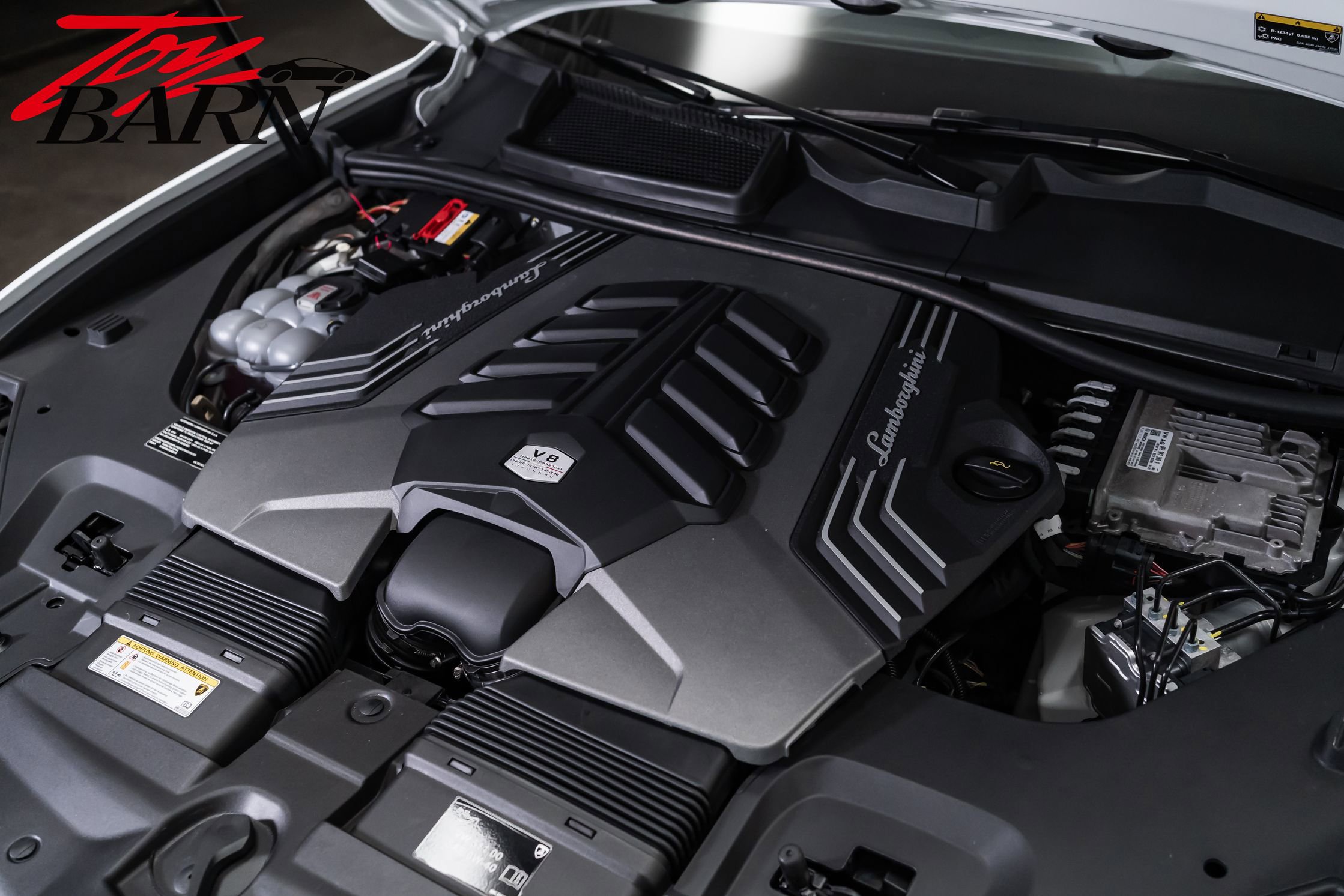 Used 2022 Lamborghini Urus AWD/4WD image 60