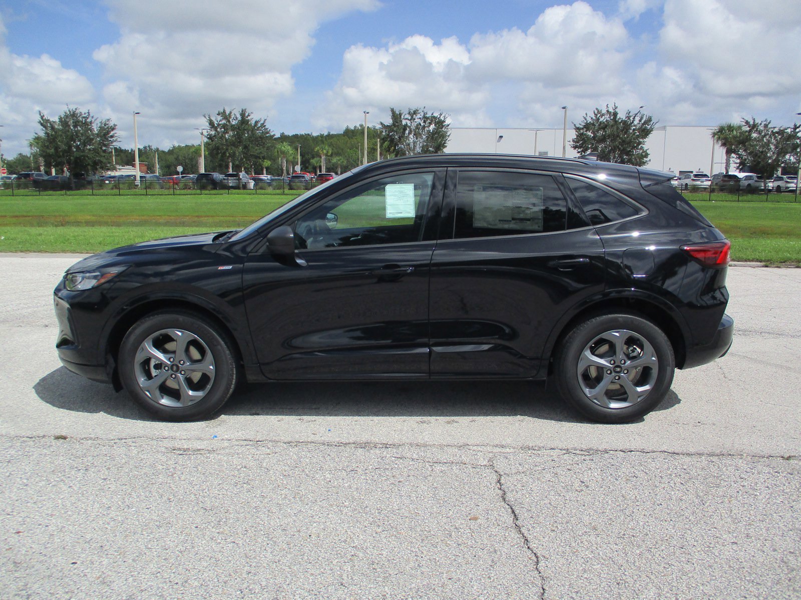 New 2024 Ford Escape ST-Line w/ Equipment Group 301A image 4