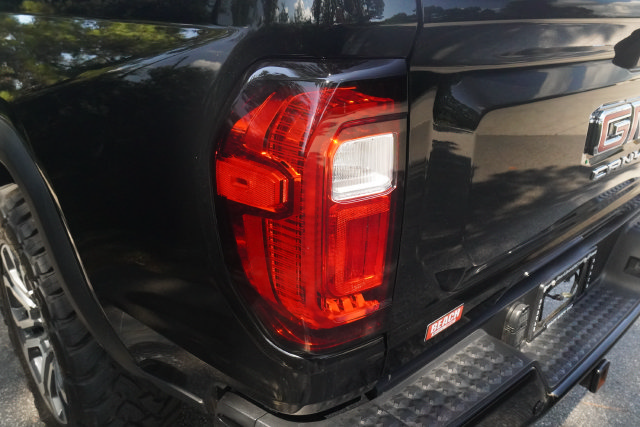 Used 2024 GMC Canyon AT4 w/ AT4 Premium Package AWD/4WD image 34