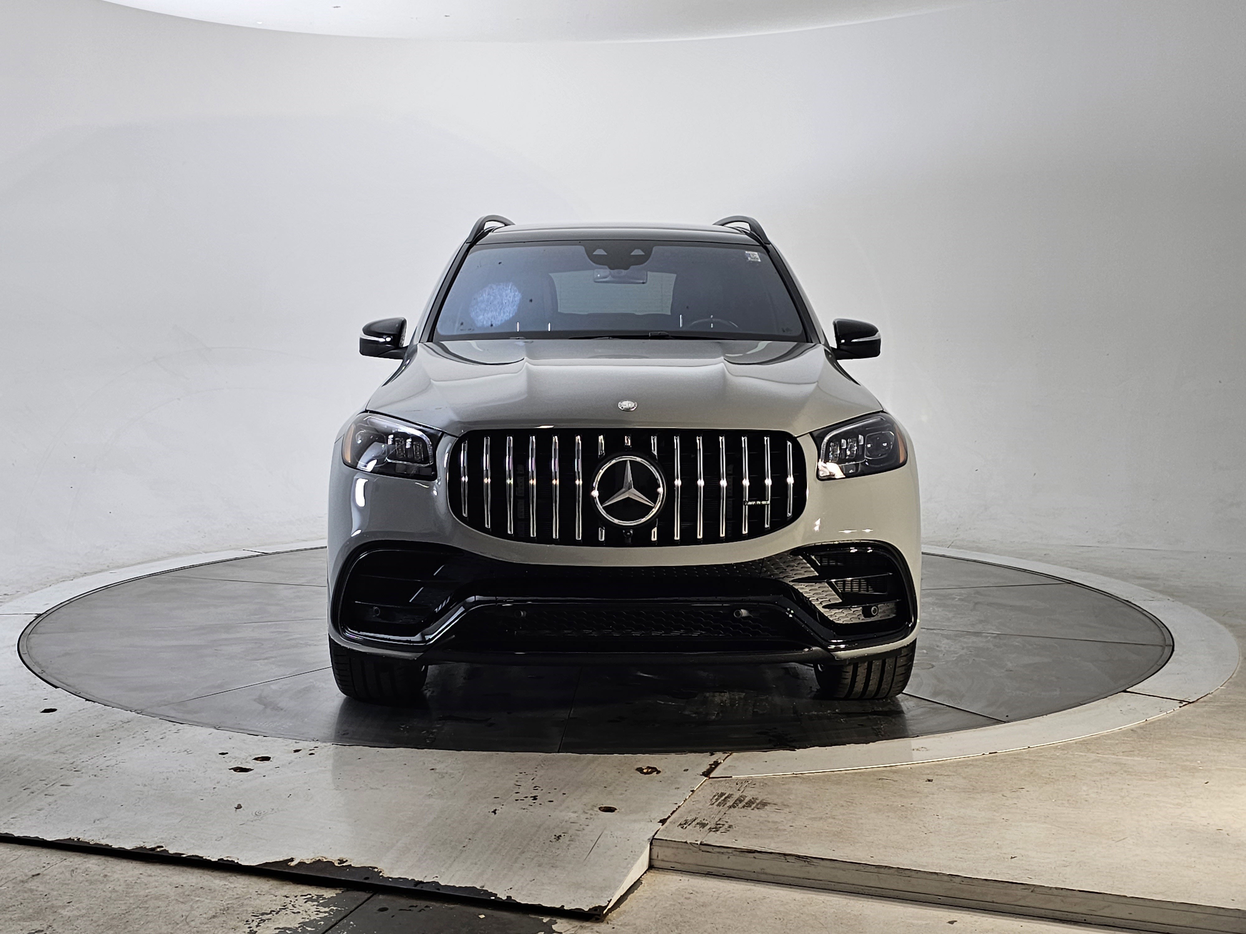 New 2026 Mercedes-Benz GLS 63 AMG 4MATIC image 4