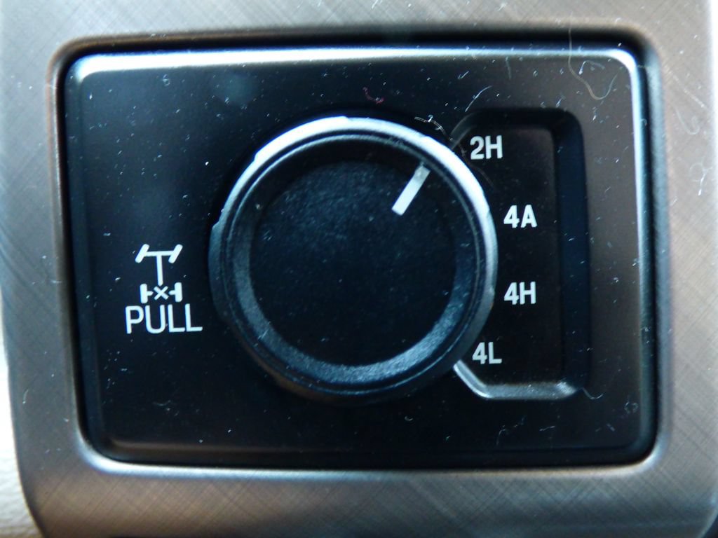 Used 2019 Ford F150 Limited w/ Trailer Tow Package AWD/4WD image 32