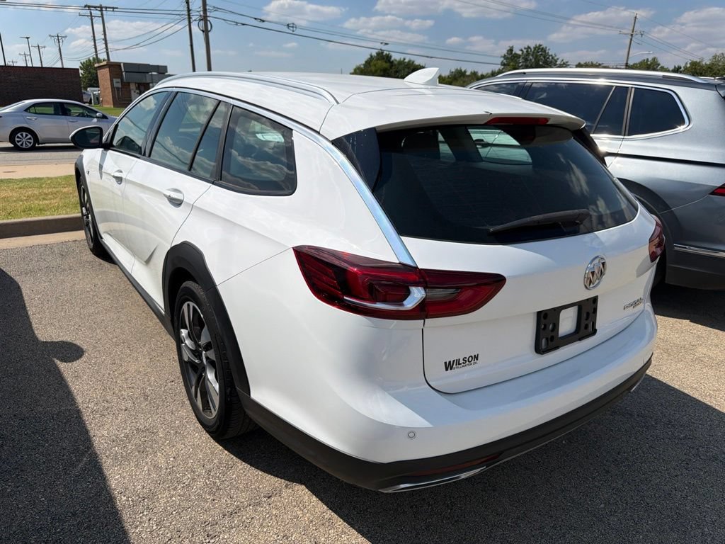 Used 2019 Buick Regal Preferred w/ Sights and Sounds Package AWD/4WD image 6