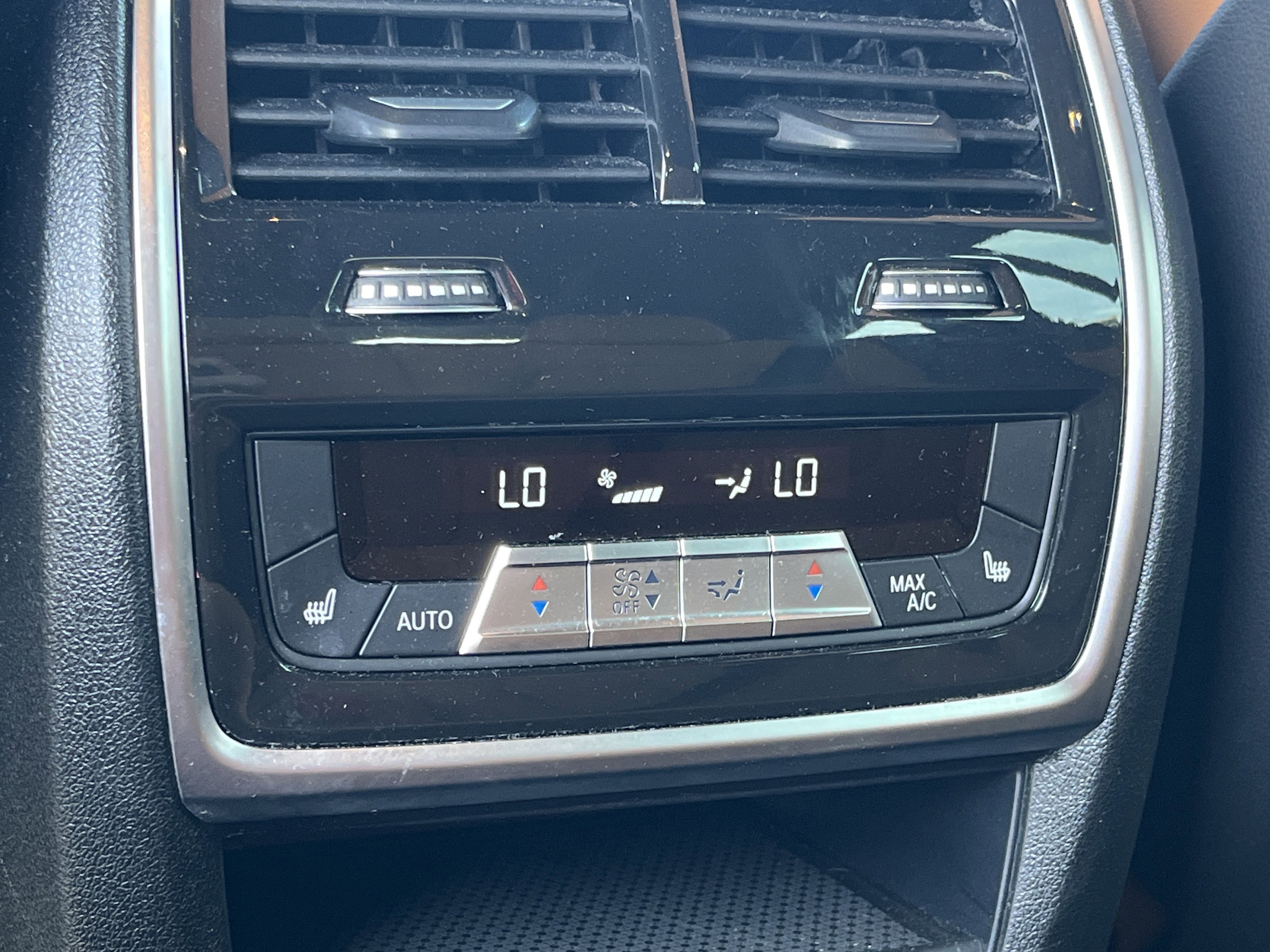 Used 2026 BMW X6 xDrive40i image 21