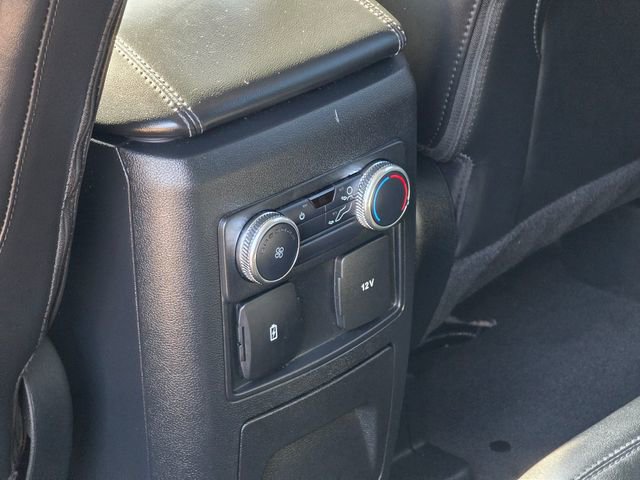 Used 2022 Ford Explorer XLT image 18