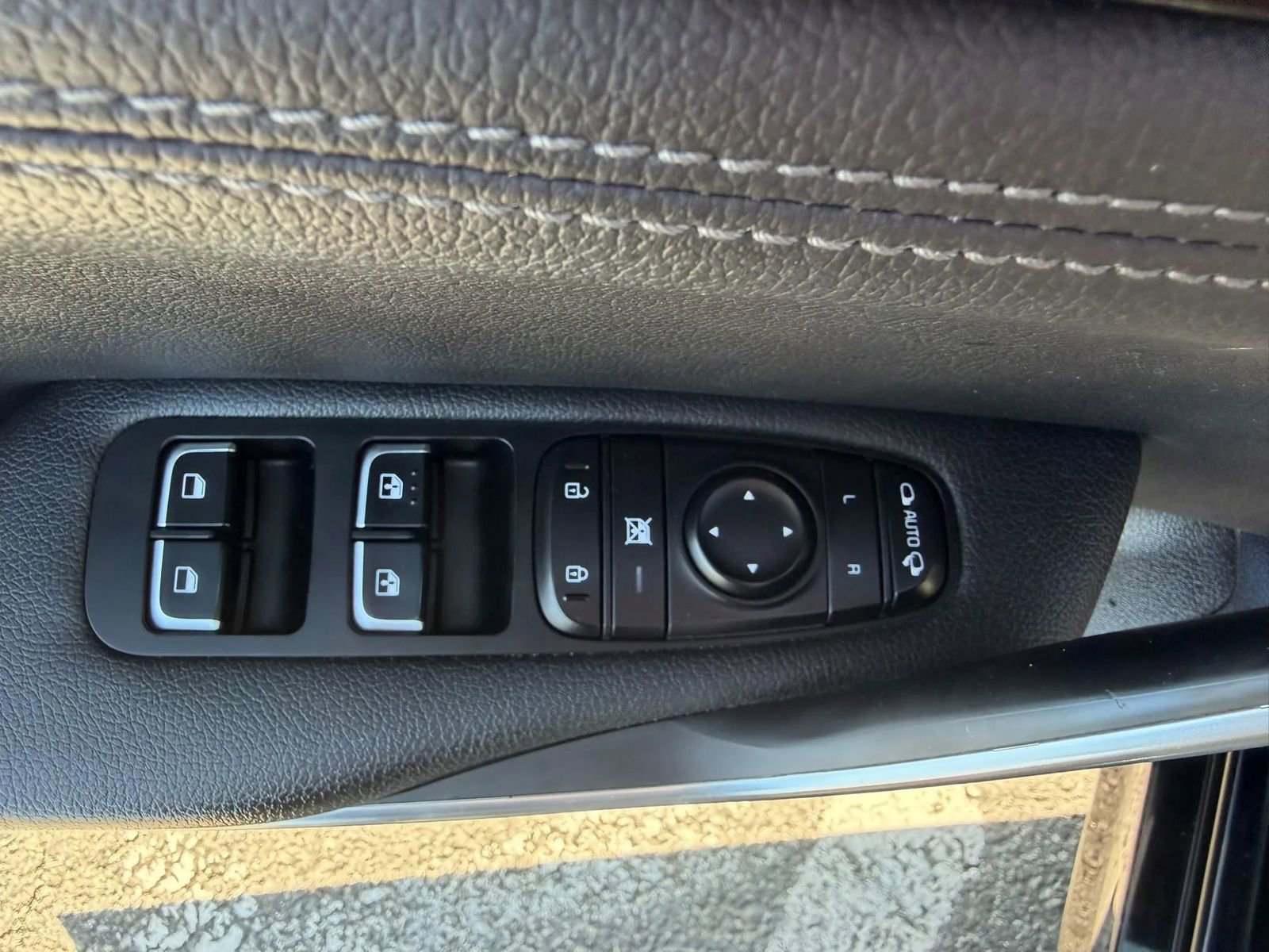 Used 2019 Kia Stinger image 31