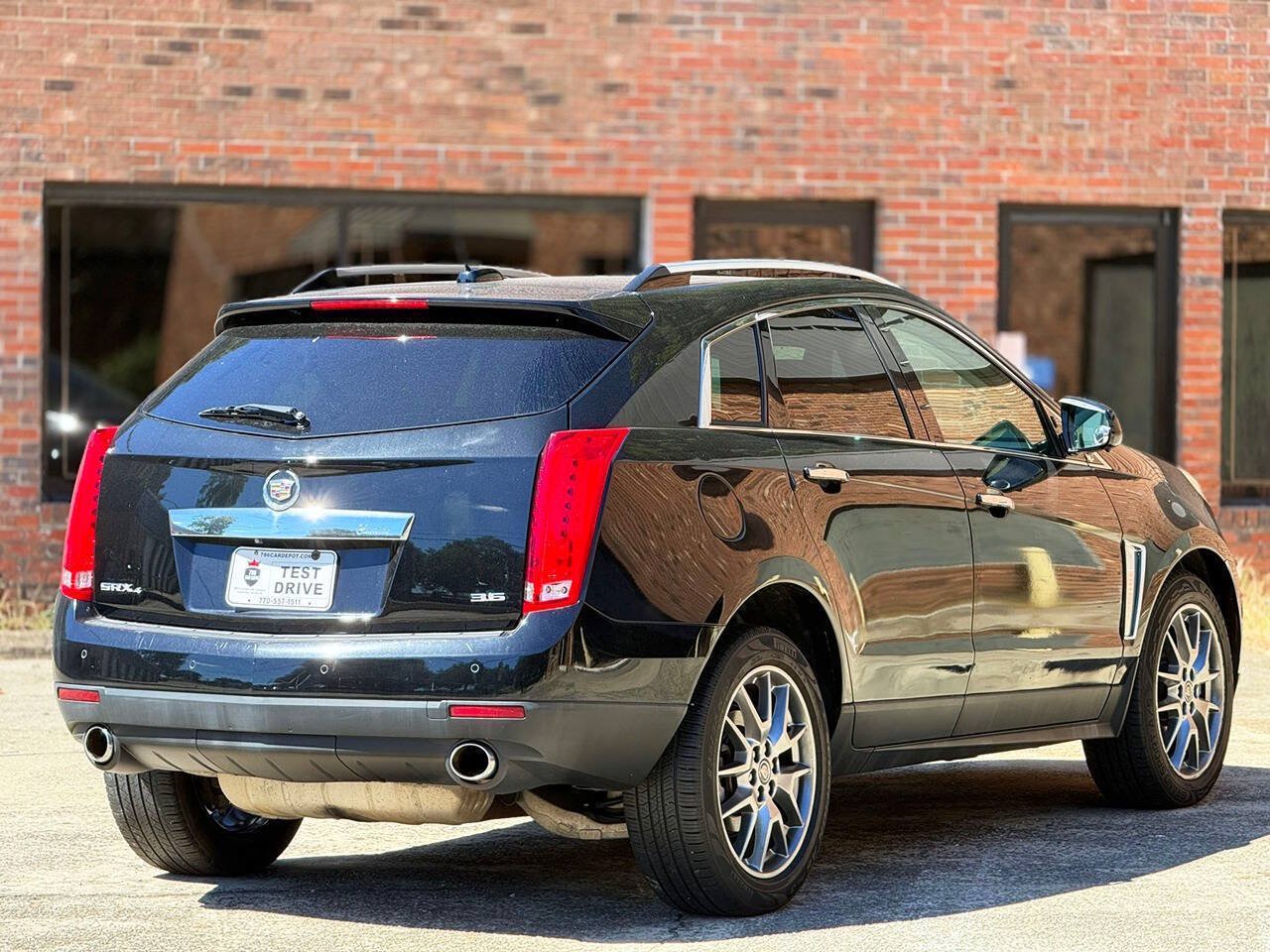 Used 2016 Cadillac SRX Performance w/ Driver Awareness Package AWD/4WD image 15