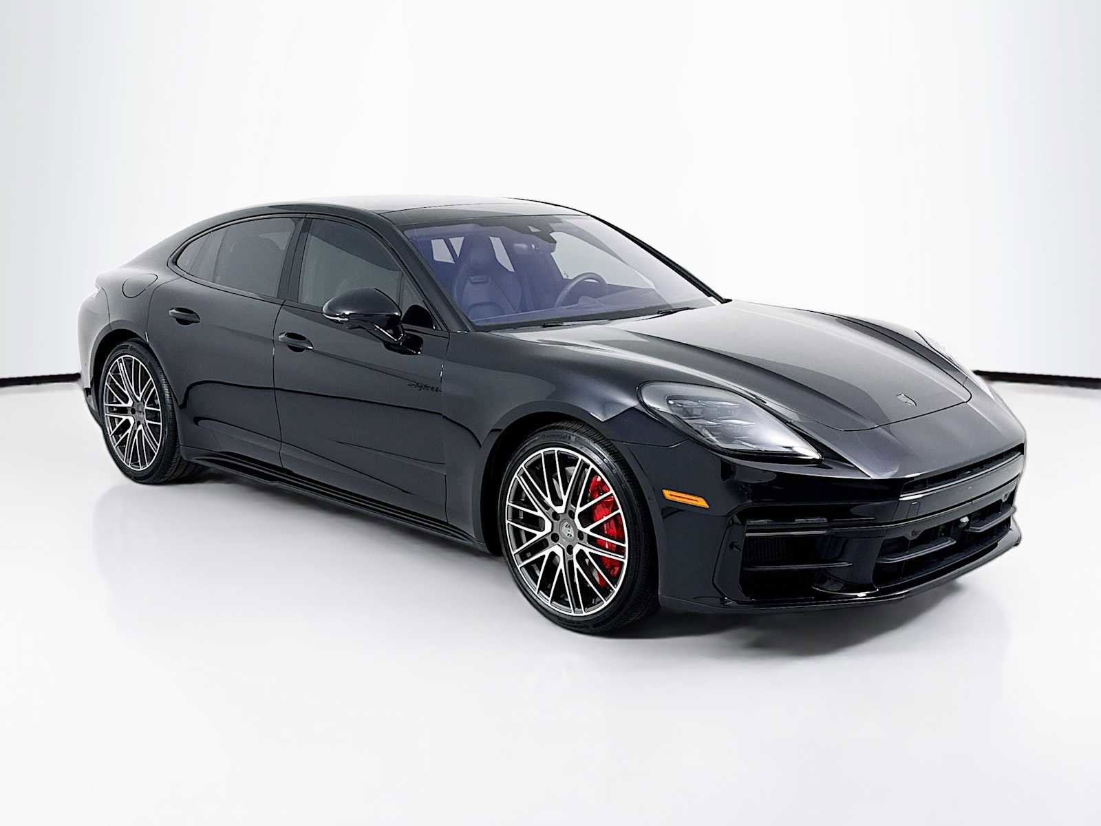 New 2025 Porsche Panamera Turbo image 7
