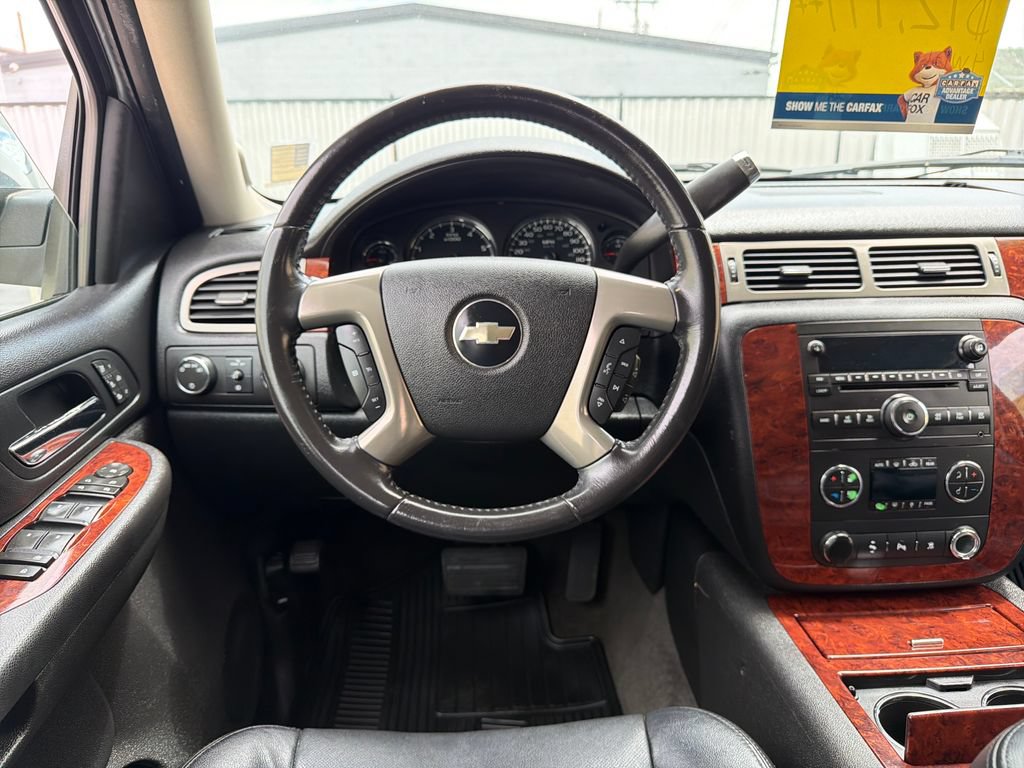 Used 2009 Chevrolet Suburban LTZ AWD/4WD image 13