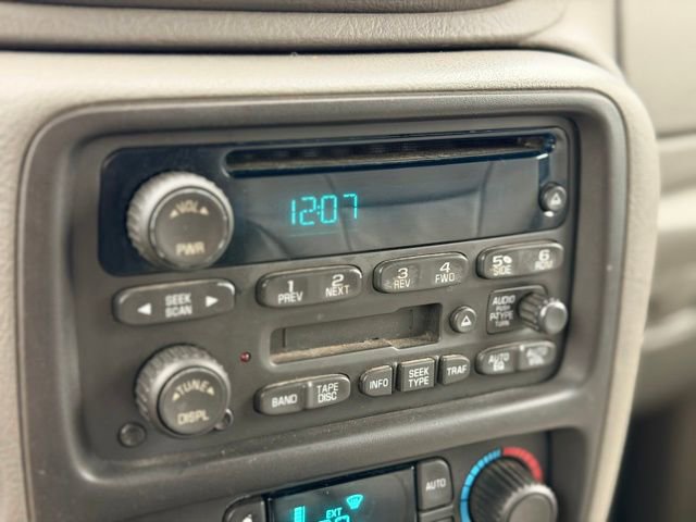 Used 2004 Chevrolet TrailBlazer LT w/ LT Preferred Equipment Group image 12