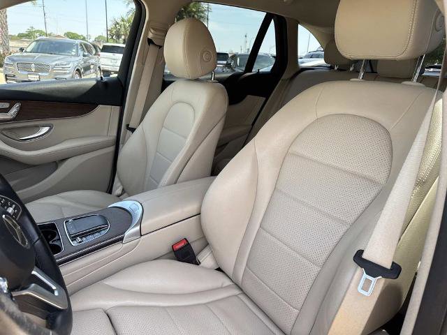Used 2022 Mercedes-Benz GLC 300 image 18
