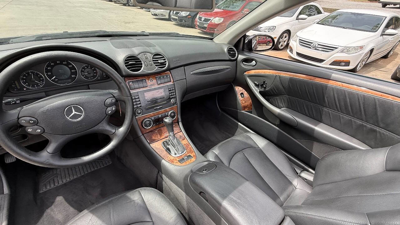 Used 2005 Mercedes-Benz CLK 500 Cabriolet image 38