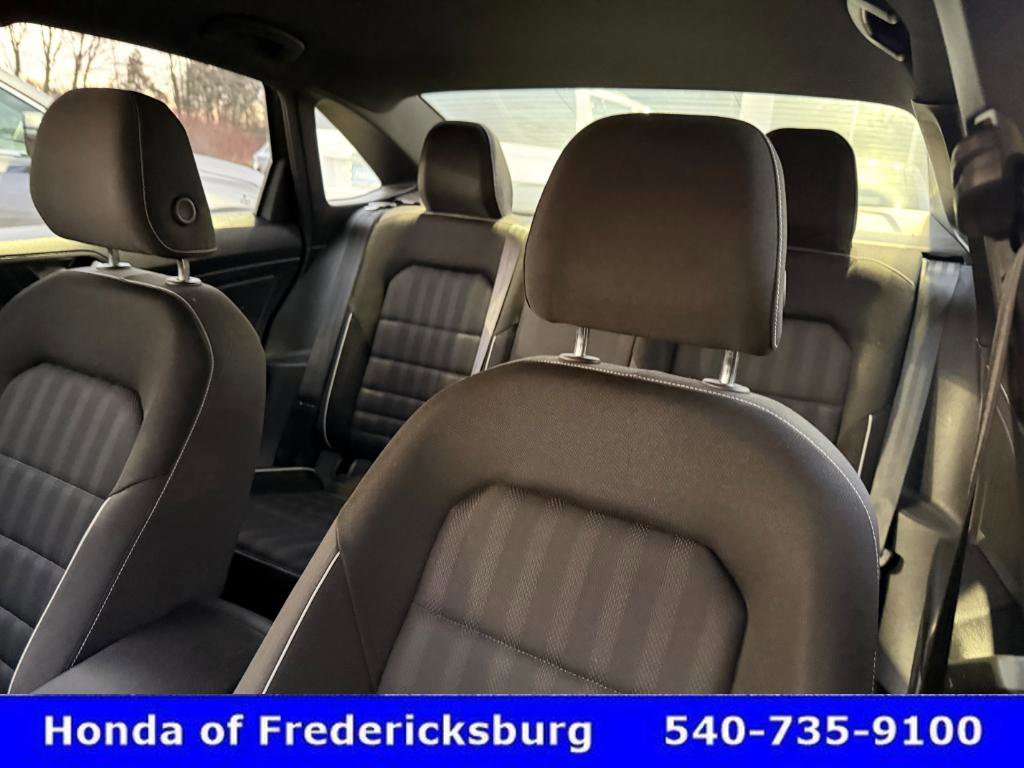 Used 2023 Volkswagen Jetta Sport image 33