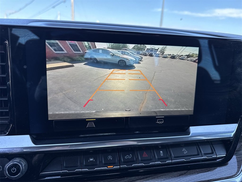 Used 2022 Chevrolet Silverado 1500 LT Trail Boss w/ Protection Package image 17