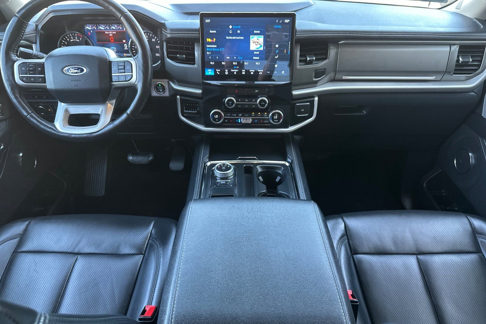 Used 2022 Ford Expedition XLT image 13