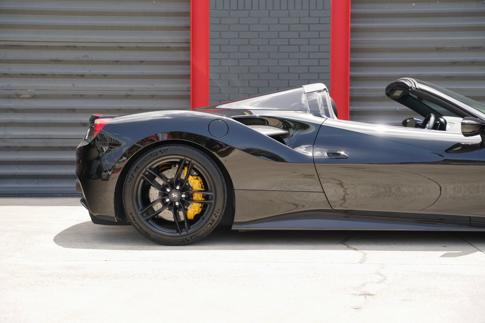 Used 2016 Ferrari 488 Spider RWD image 6