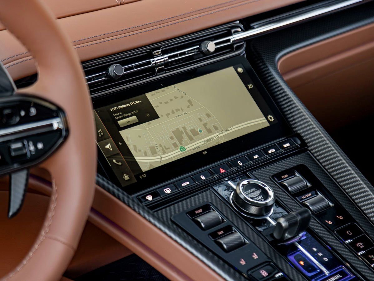 Used 2026 Aston Martin DB12 Coupe RWD image 15