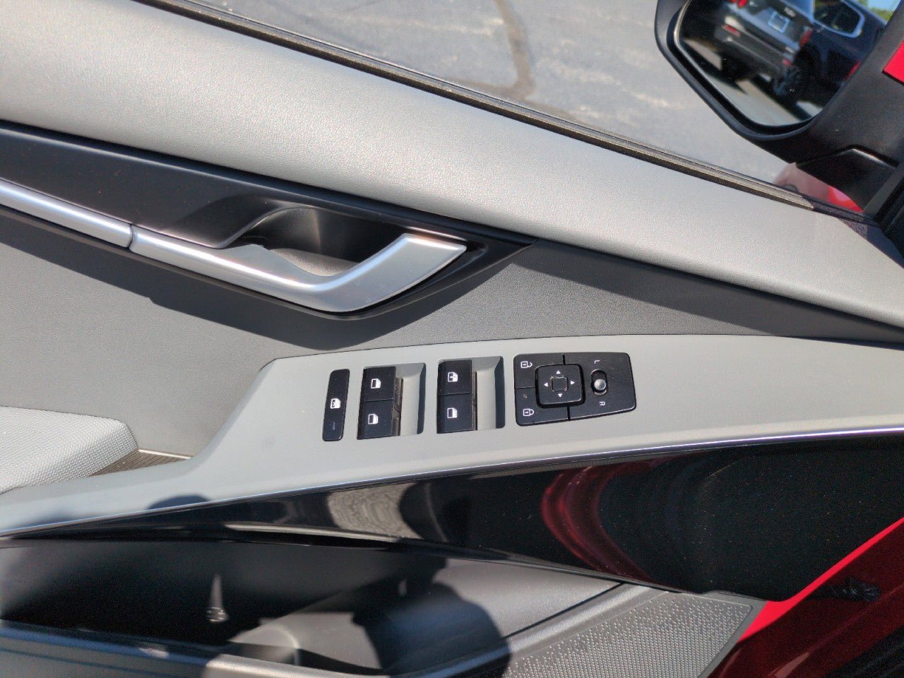 Used 2023 Kia Niro EX FWD image 12