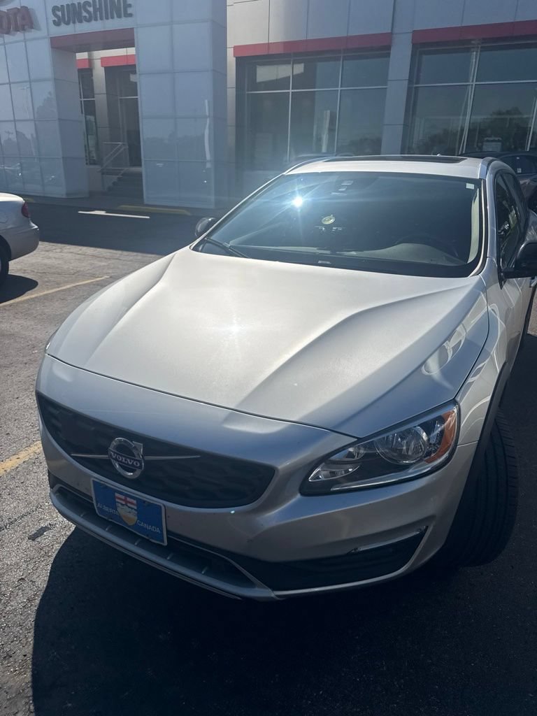 Used 2018 Volvo V60 T5 Cross Country w/ Convenience Package AWD/4WD image 6