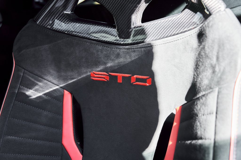 Used 2023 Lamborghini Huracan STO image 52