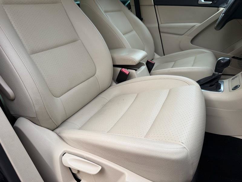 Used 2014 Volkswagen Tiguan SEL AWD/4WD image 54