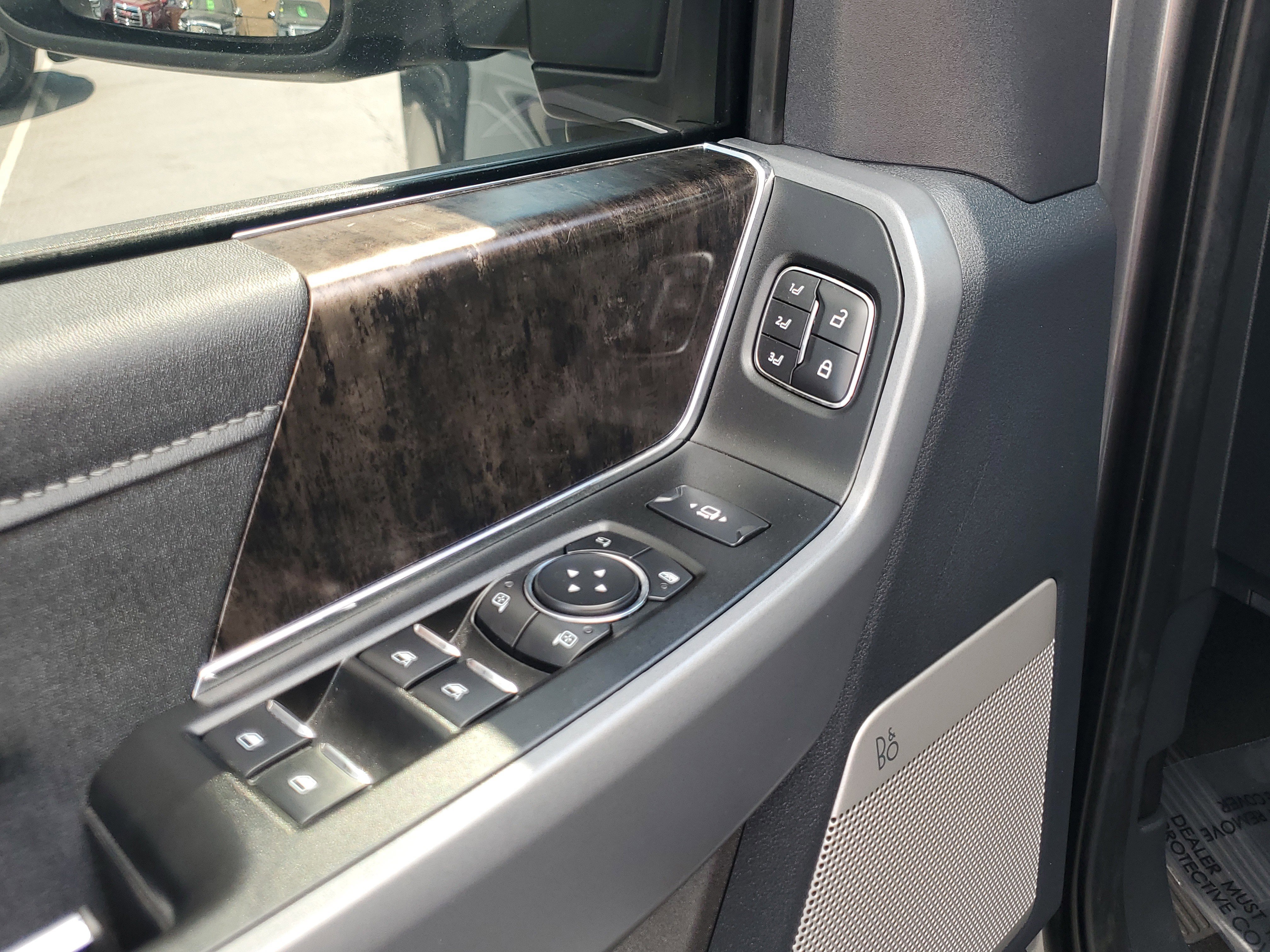 Certified 2024 Ford F250 Lariat w/ Lariat Ultimate Package image 20