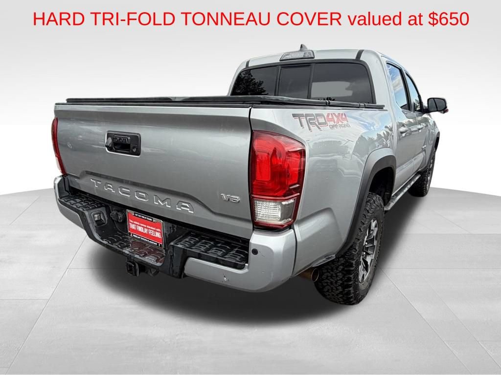 Used 2016 Toyota Tacoma TRD Off-Road AWD/4WD image 8