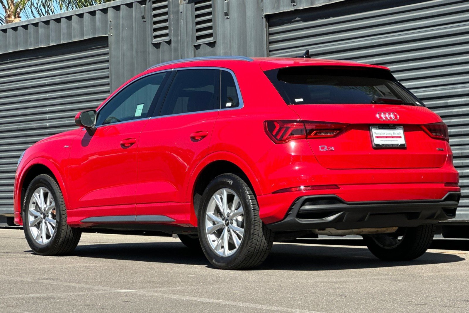Used 2023 Audi Q3 2.0T Premium Plus w/ Premium Plus Package AWD/4WD image 3