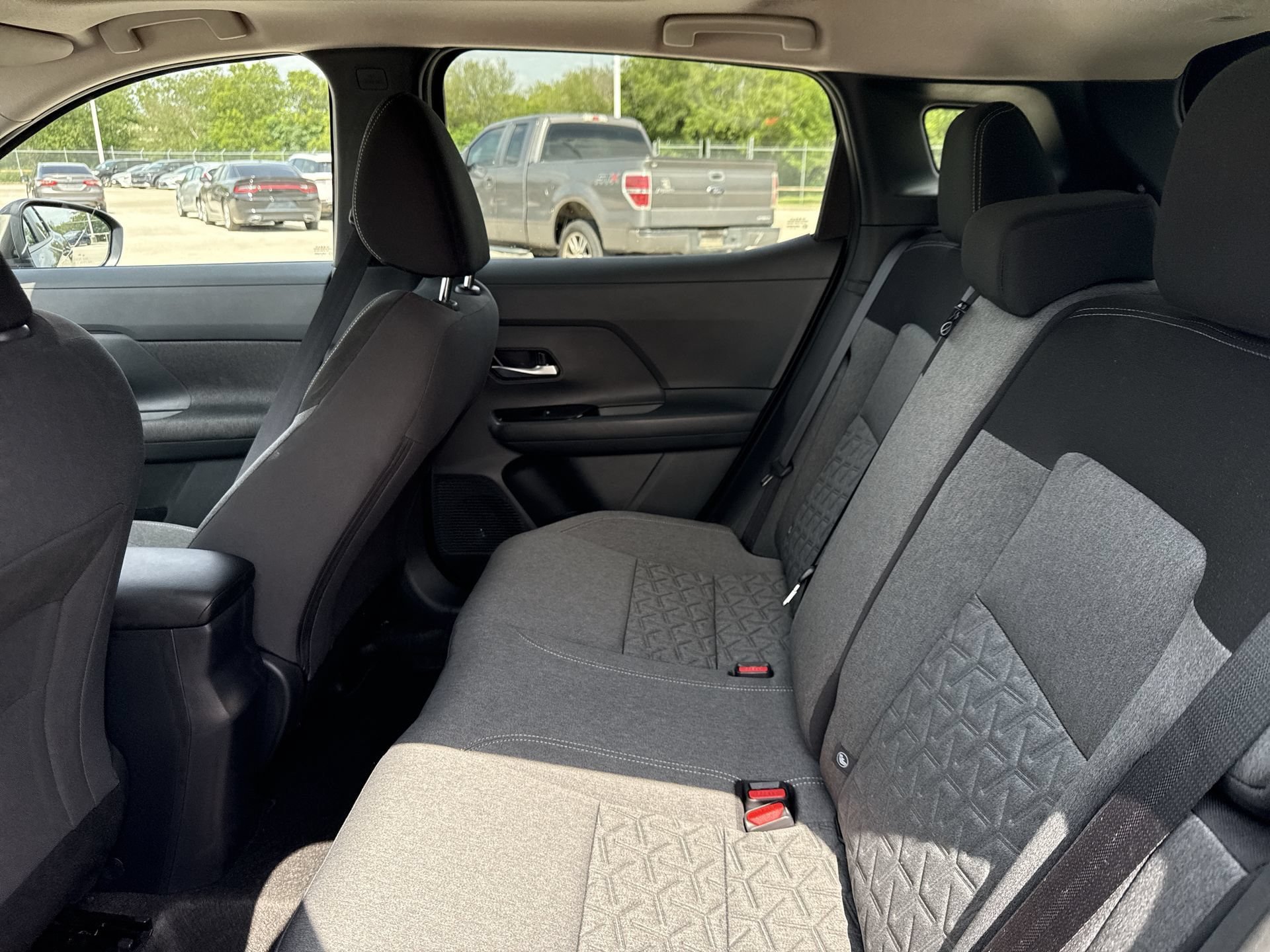 Used 2026 Nissan Kicks SV w/ SV Premium Package AWD/4WD image 25