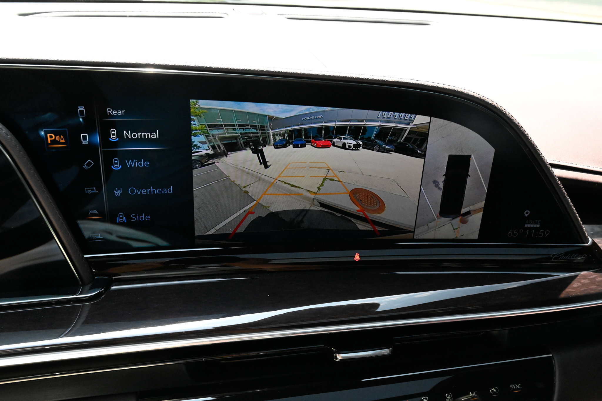 Used 2023 Cadillac Escalade ESV Sport Platinum w/ LPO, ONYX Package AWD/4WD image 33
