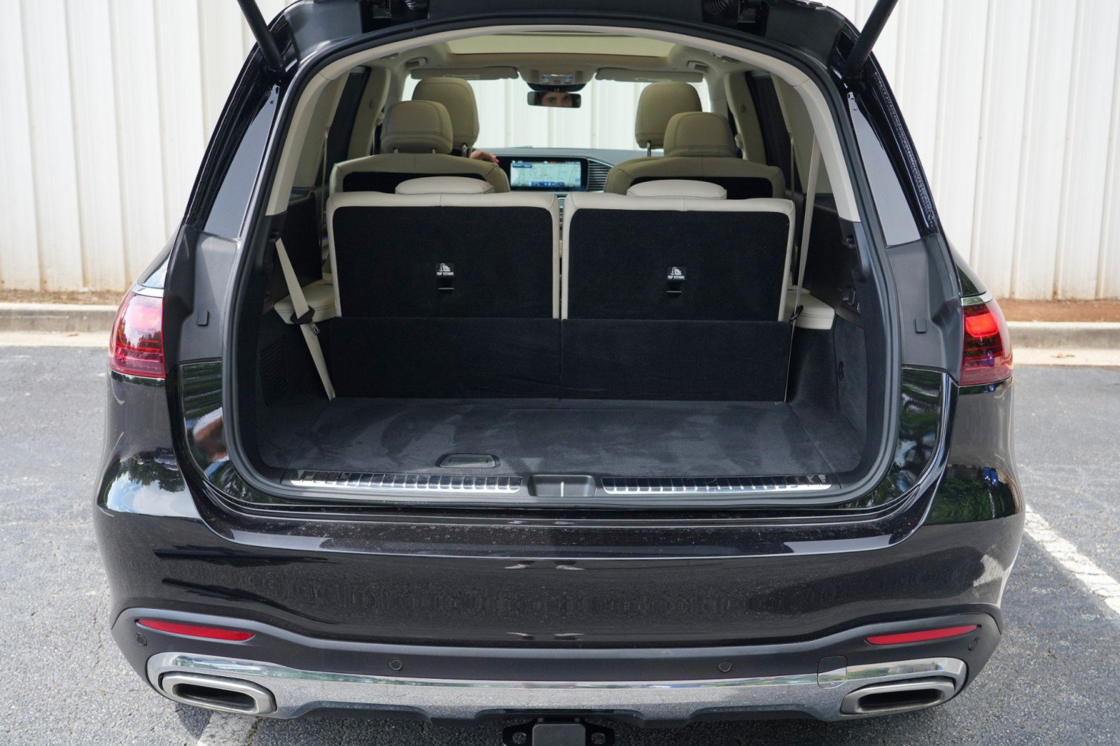 Used 2024 Mercedes-Benz GLS 580 4MATIC image 10