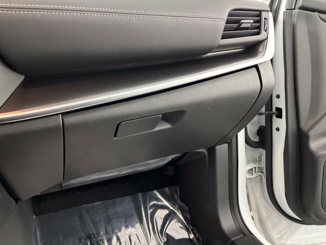 Used 2025 Nissan Rogue SV w/ SV Premium Package FWD image 38