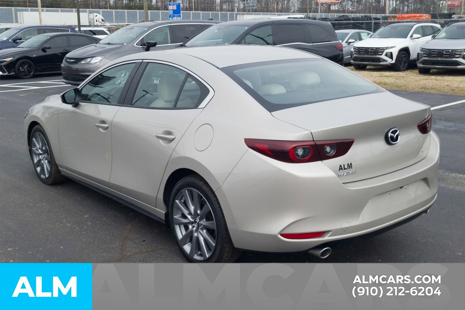 Used 2025 MAZDA MAZDA3 s image 9