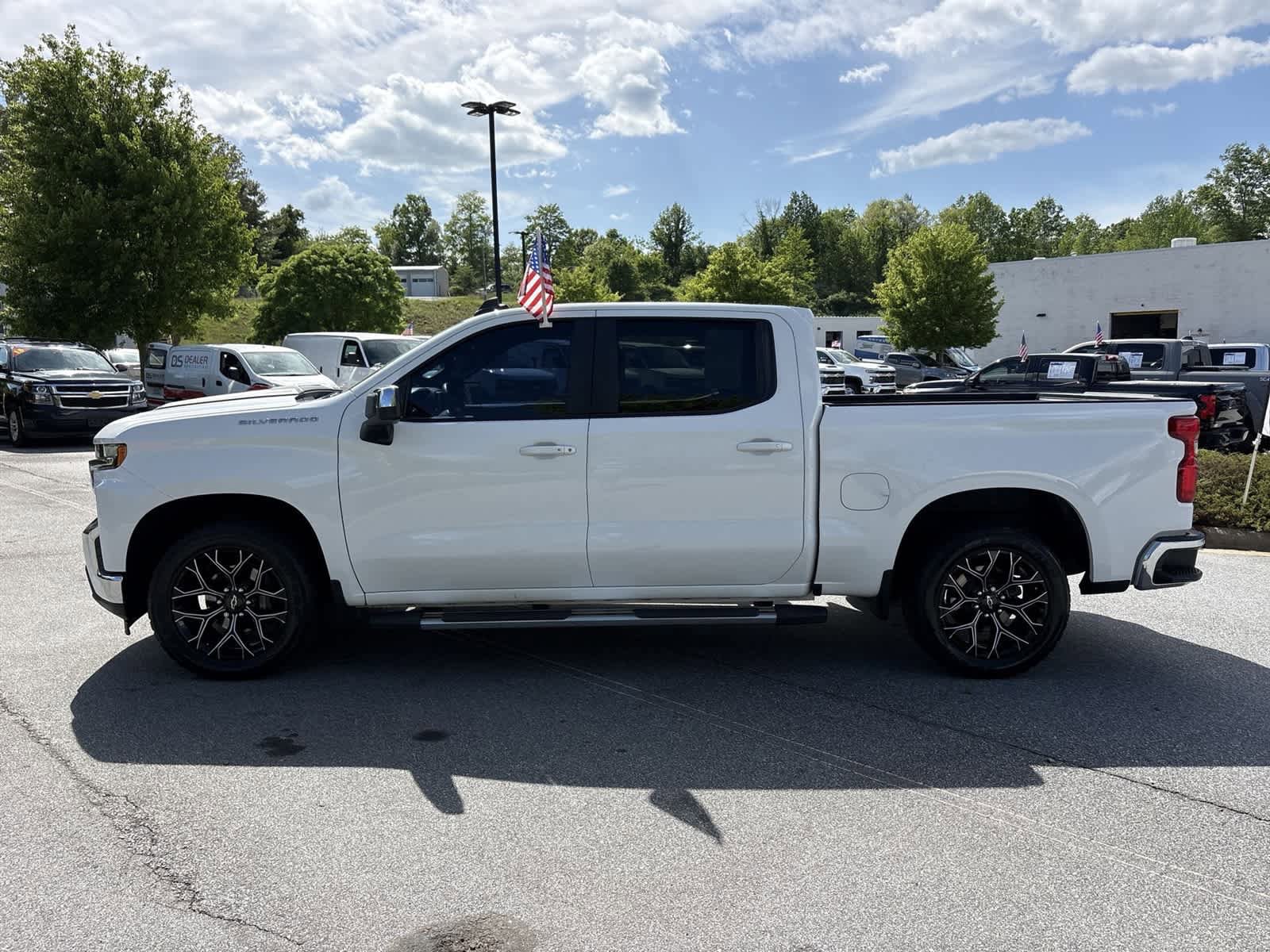 Used 2019 Chevrolet Silverado 1500 LT w/ All-Star Edition RWD image 9