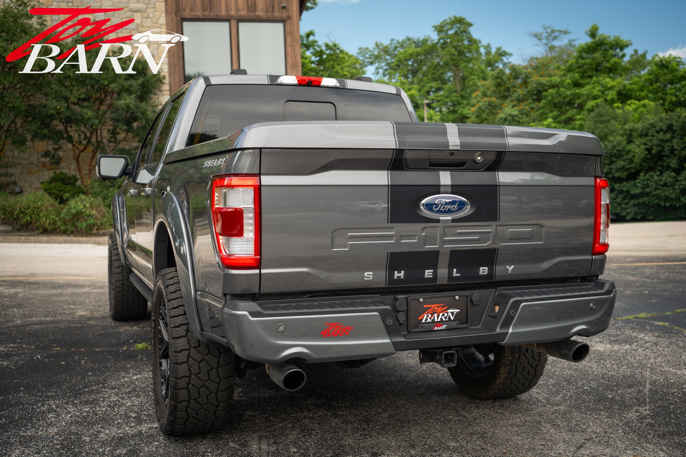 Used 2022 Ford F150 Lariat w/ Equipment Group 502A High AWD/4WD image 3