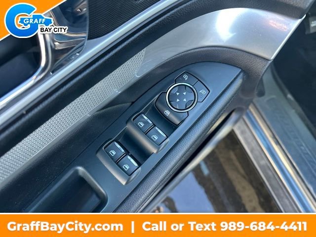 Used 2017 Ford Explorer XLT w/ Equipment Group 202A image 11