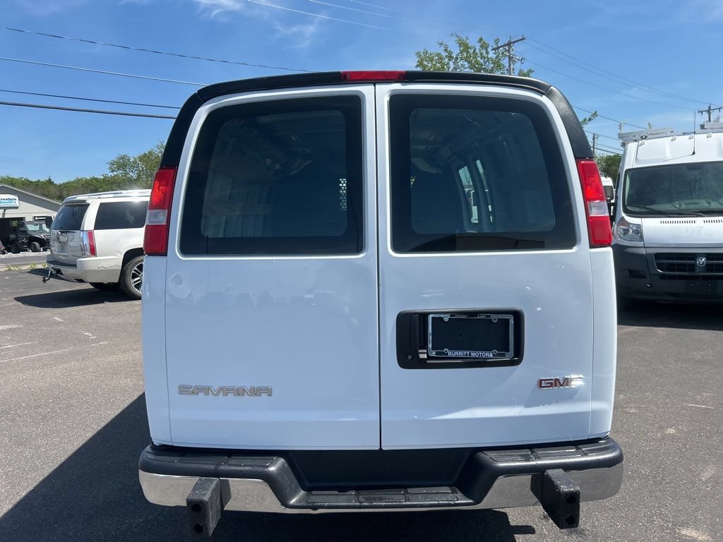 Used 2024 GMC Savana 2500 w/ Driver Convenience Package RWD image 6