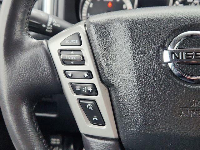 Used 2018 Nissan Titan SL image 40