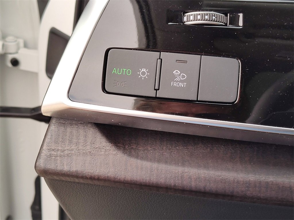 Used 2025 Audi Q7 3.0T Premium Plus image 25