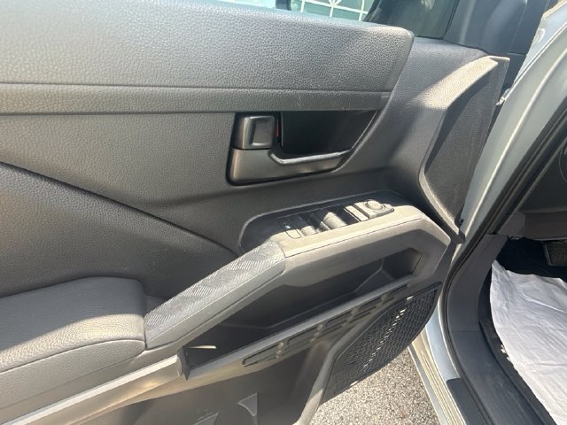Used 2024 Toyota Tacoma SR5 w/ SR5 Upgrade Package AWD/4WD image 14