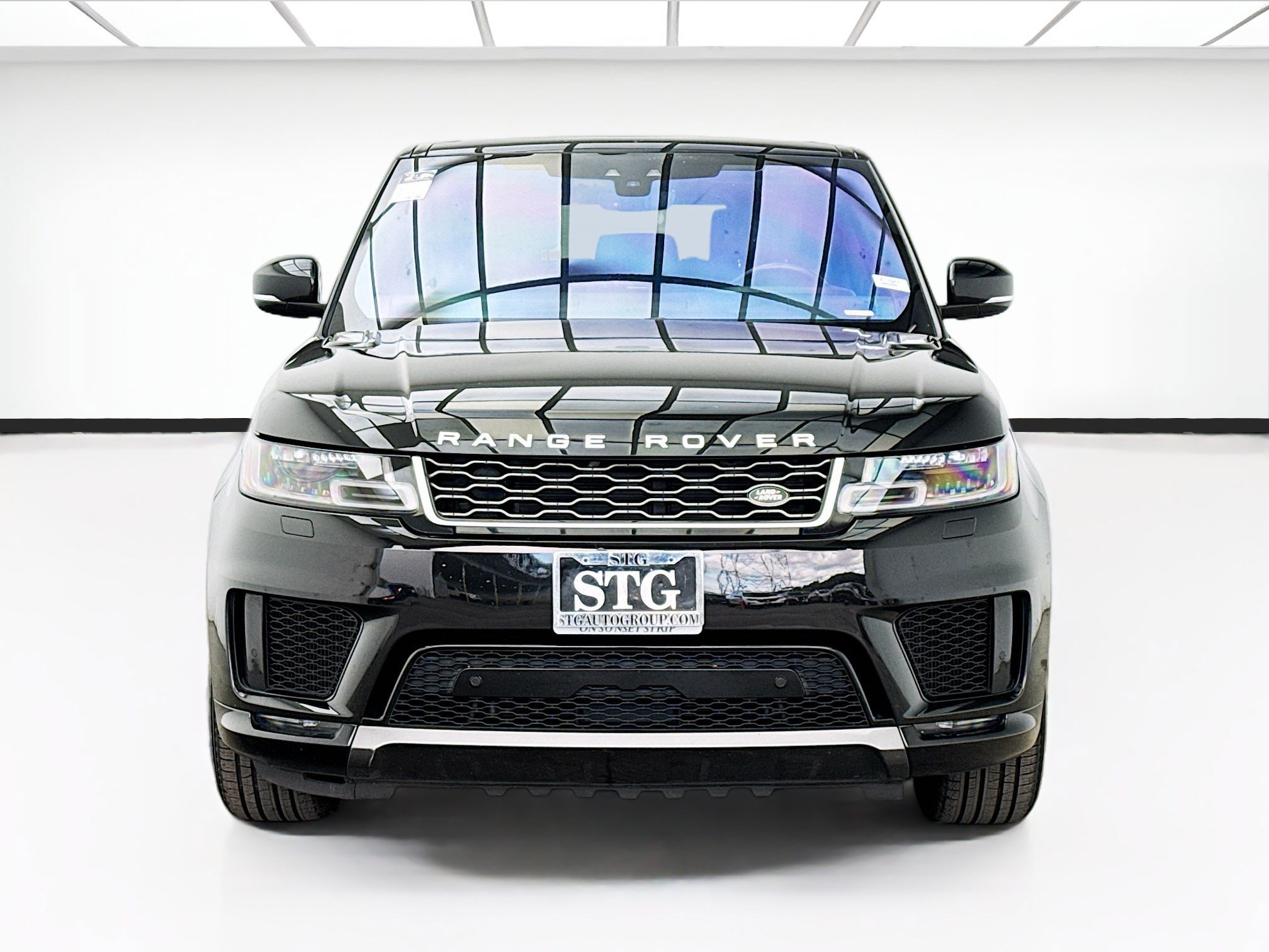 Used 2018 Land Rover Range Rover Sport HSE AWD/4WD image 2