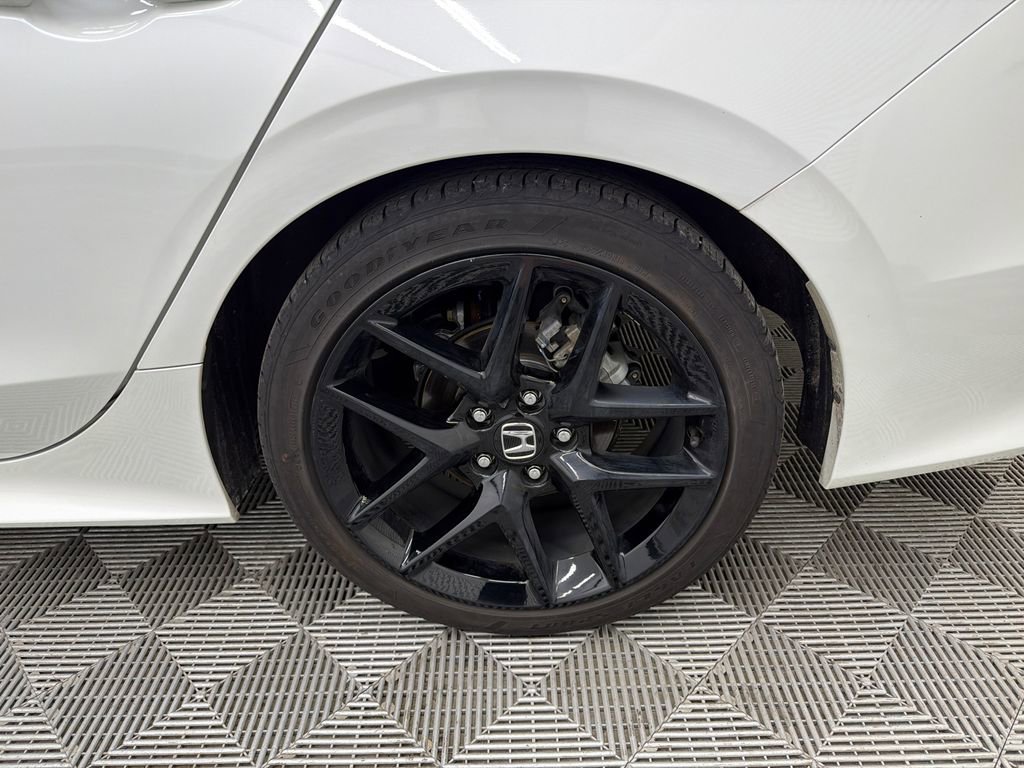Used 2023 Honda Civic Sport image 19