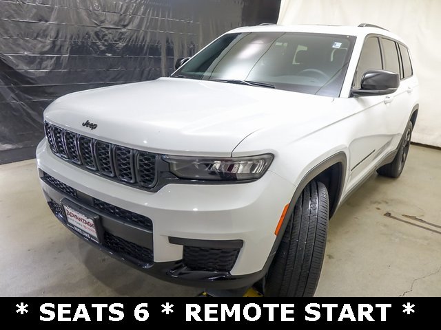 Used 2023 Jeep Grand Cherokee L Laredo image 4