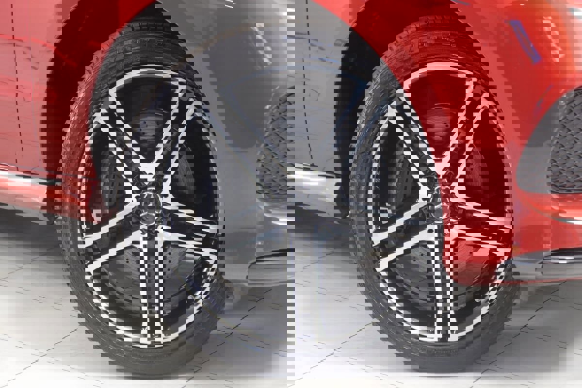 Used 2019 Mercedes-Benz GLE 43 AMG 4MATIC image 13