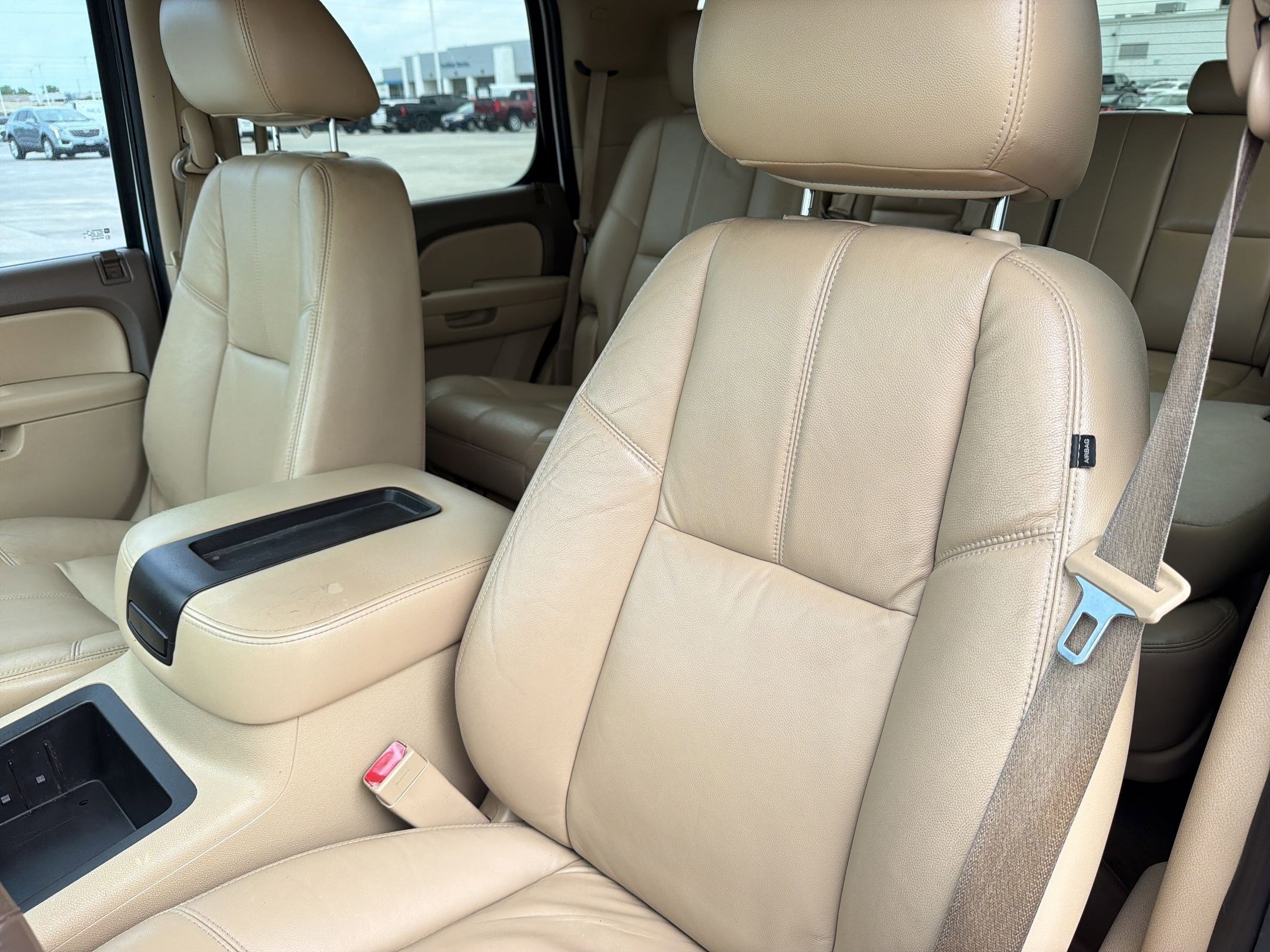Used 2012 Chevrolet Tahoe LT RWD image 21