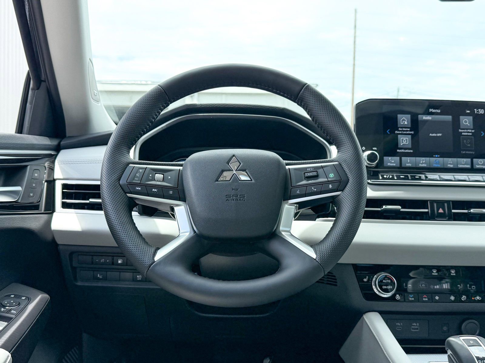 New 2025 Mitsubishi Outlander SEL image 27