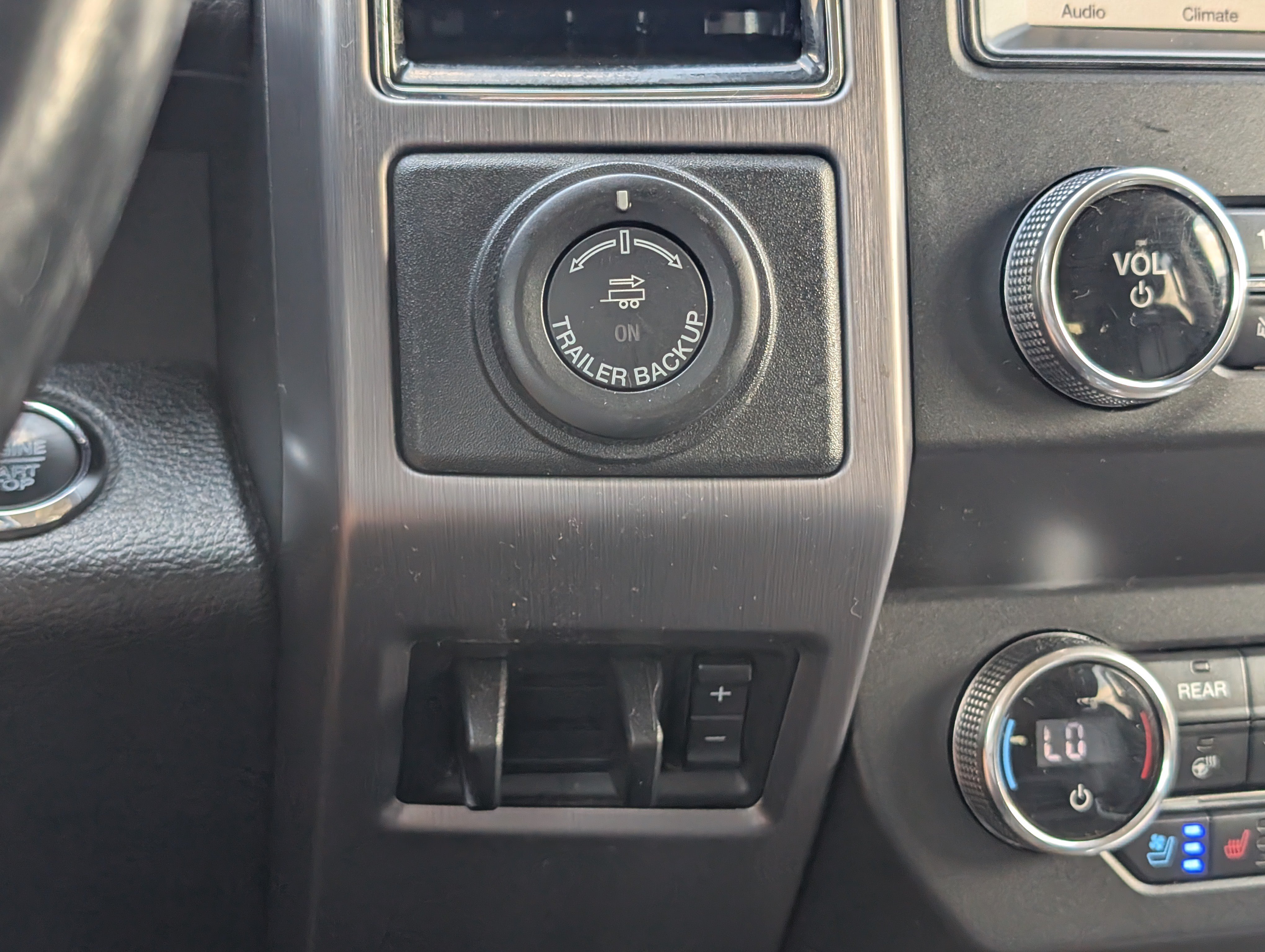 Used 2019 Ford Expedition Max Platinum AWD/4WD image 18