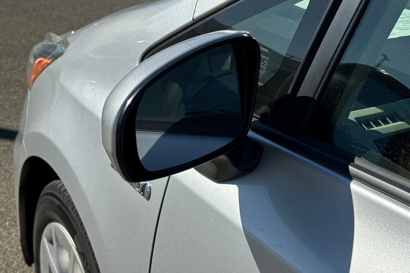 Used 2013 Toyota Prius V Two FWD image 11